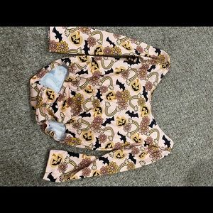 Scoop Back Leo - Pumpkins